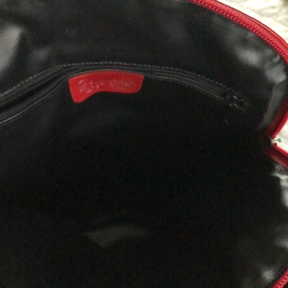 Gorgeous Red Leather Sling Pack - Picture 3 of 11